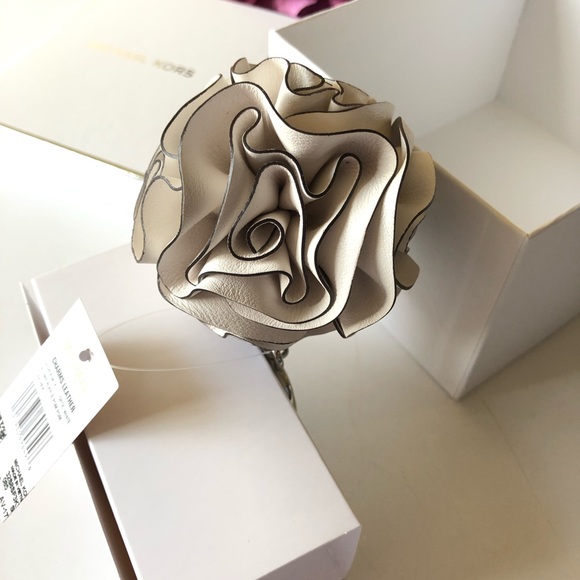 Micheal Kors Leather Flower Ruffle Pom Charm - Picture 7 of 8